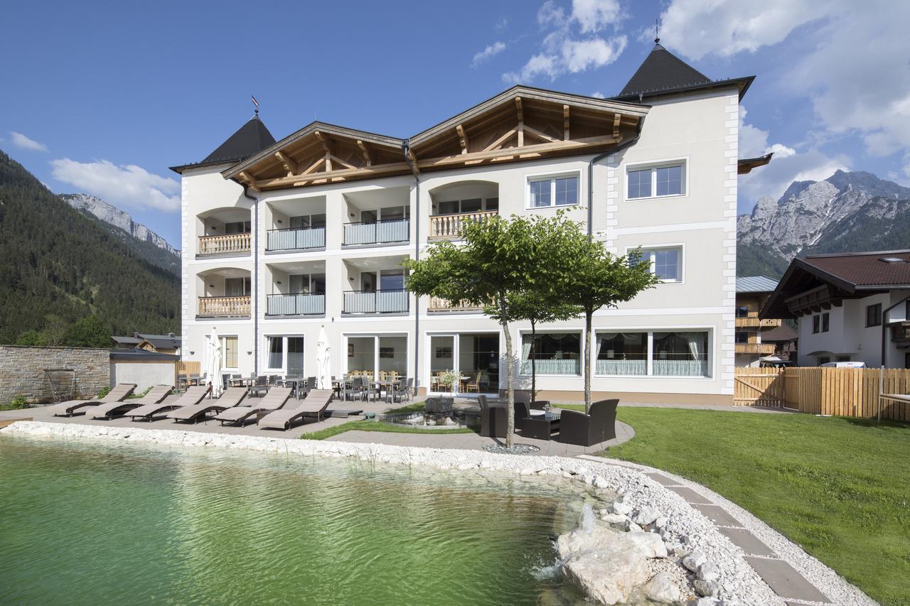 Hotel & Appartements Heigenhauser Waidring Exteriör bild